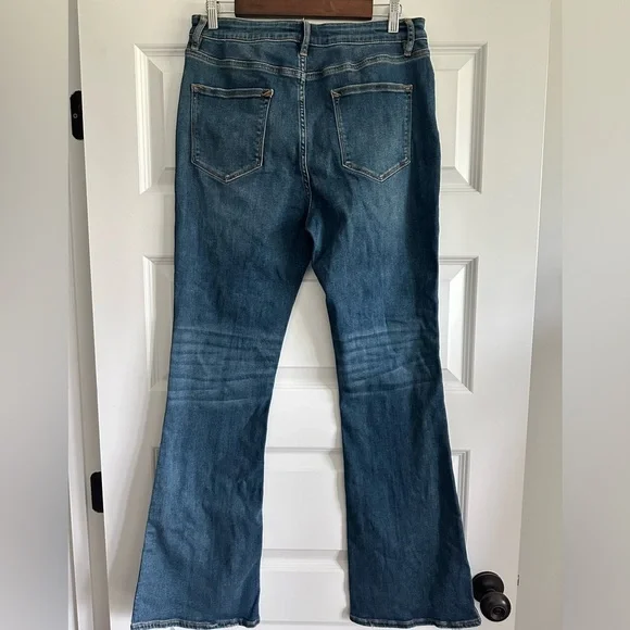 Driftwood Button-fly Flare Jeans - Picture 5 of 7